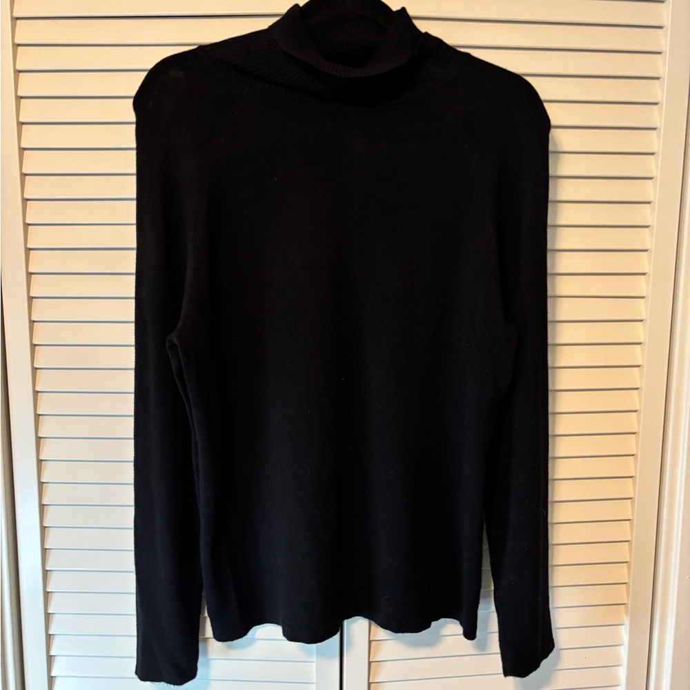 Olivia Sky Black Knitwear